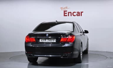 7 Series (F01)