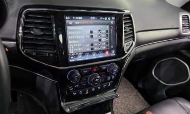 Grand Cherokee