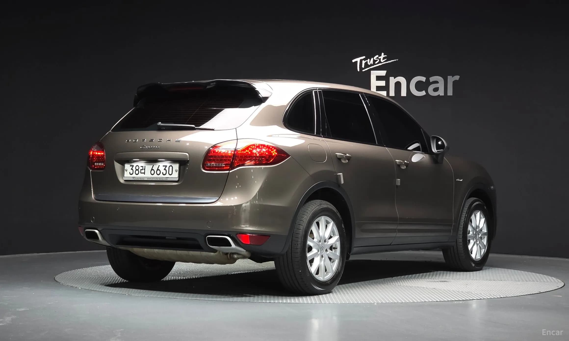 New Cayenne