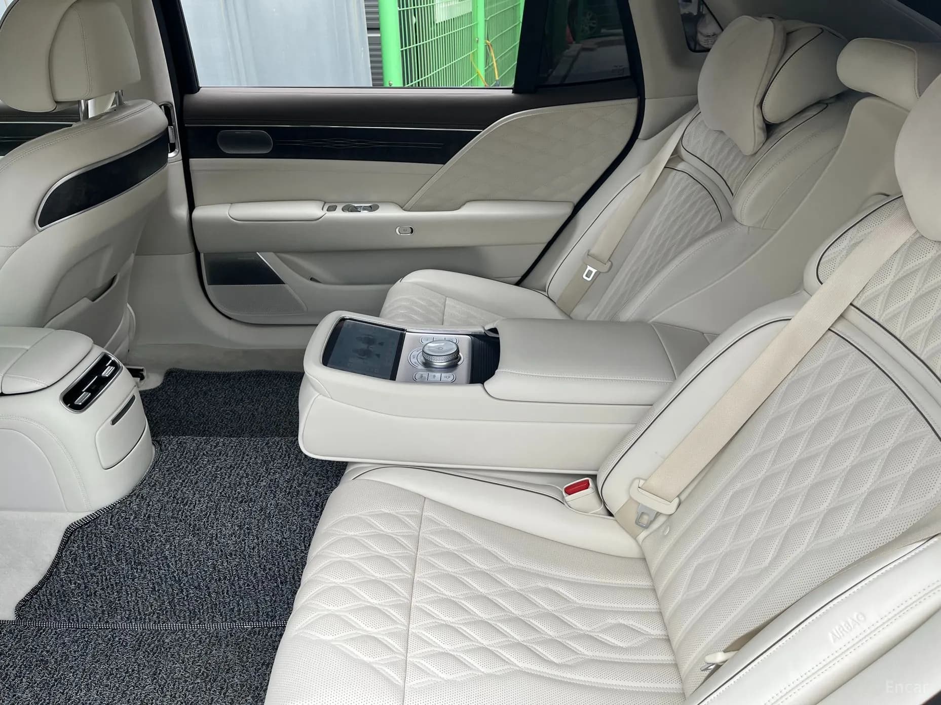 G90 (RS4)