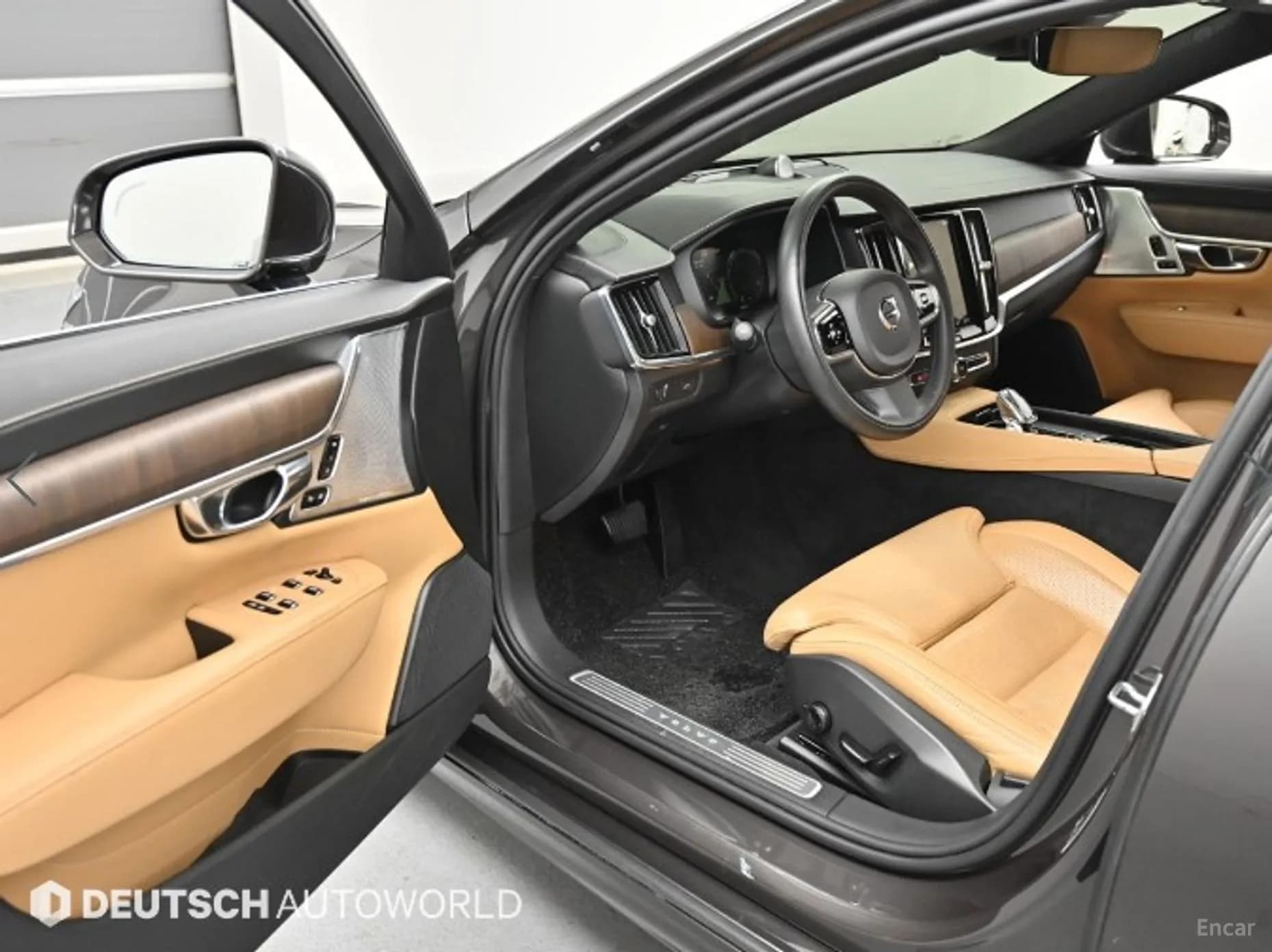 S90