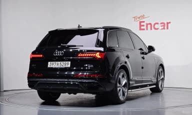 Q7 (4M)