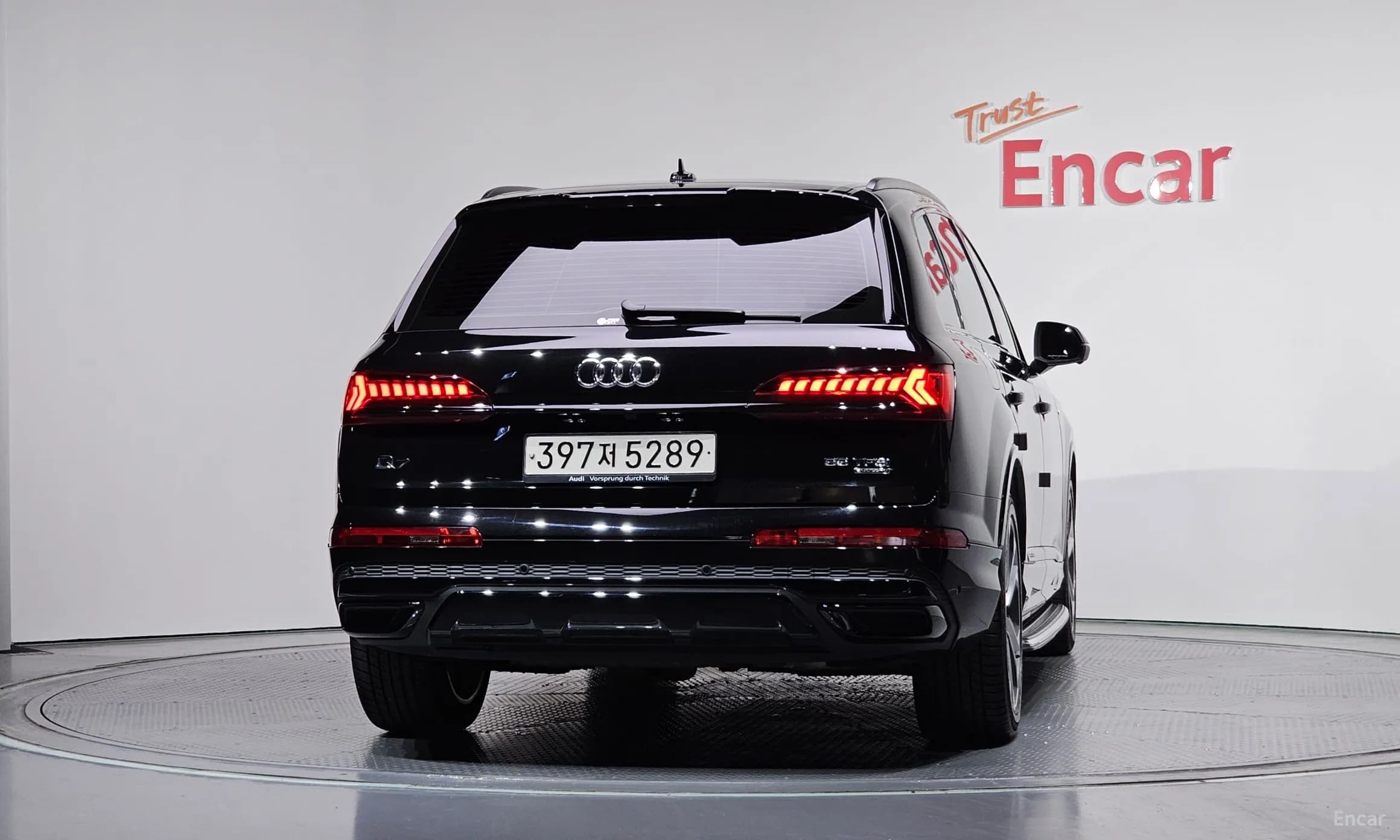 Q7 (4M)
