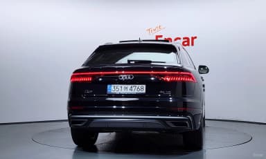 Q8 (4M)