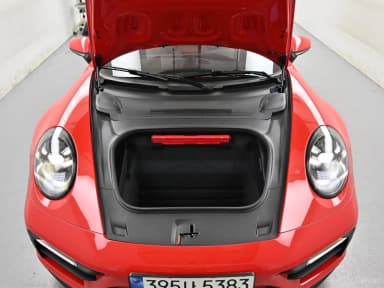 911 (992)
