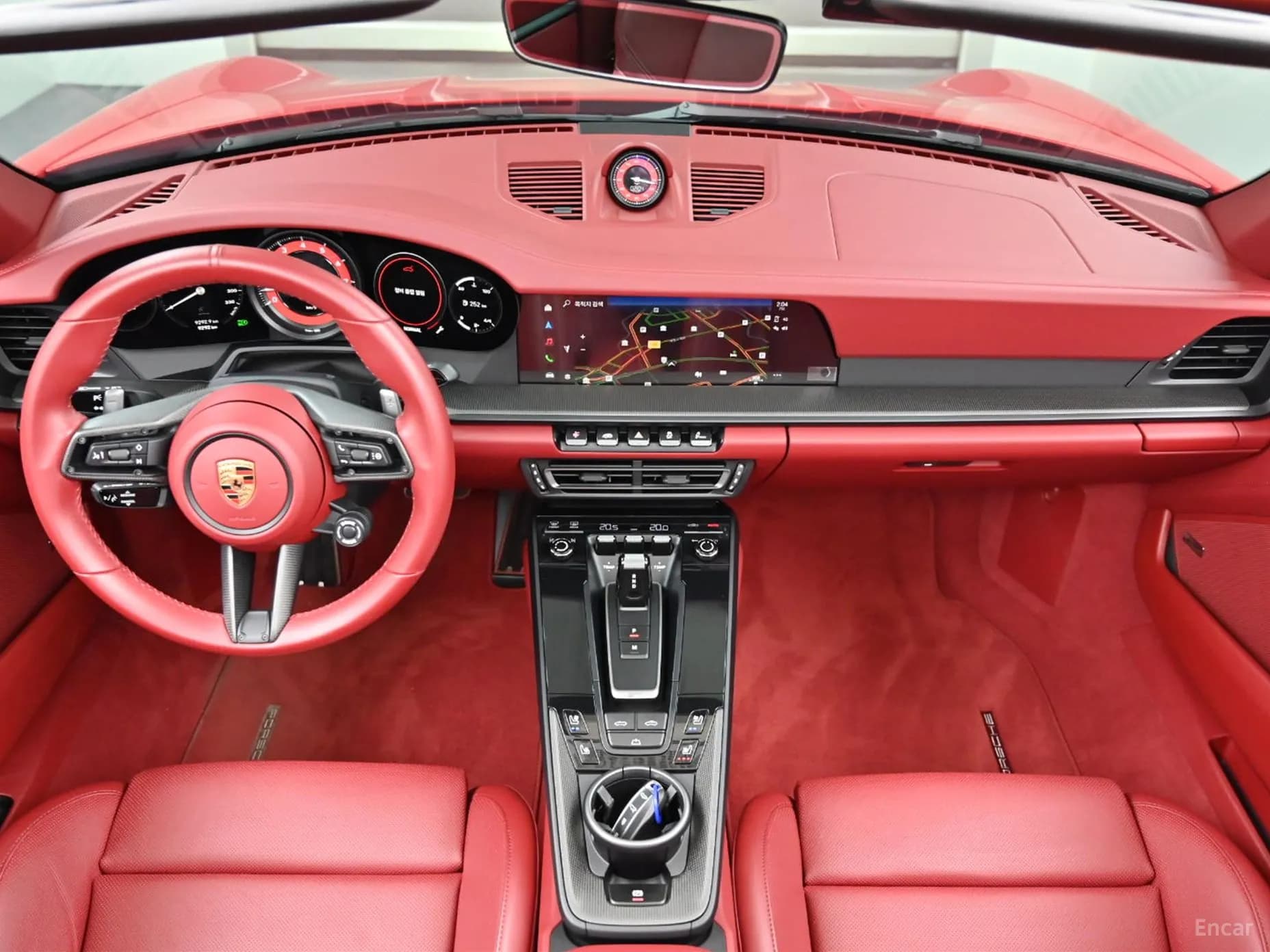 911 (992)