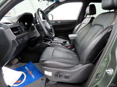 Rexton Sports Khan