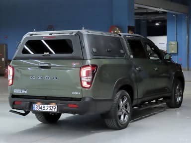 Rexton Sports Khan