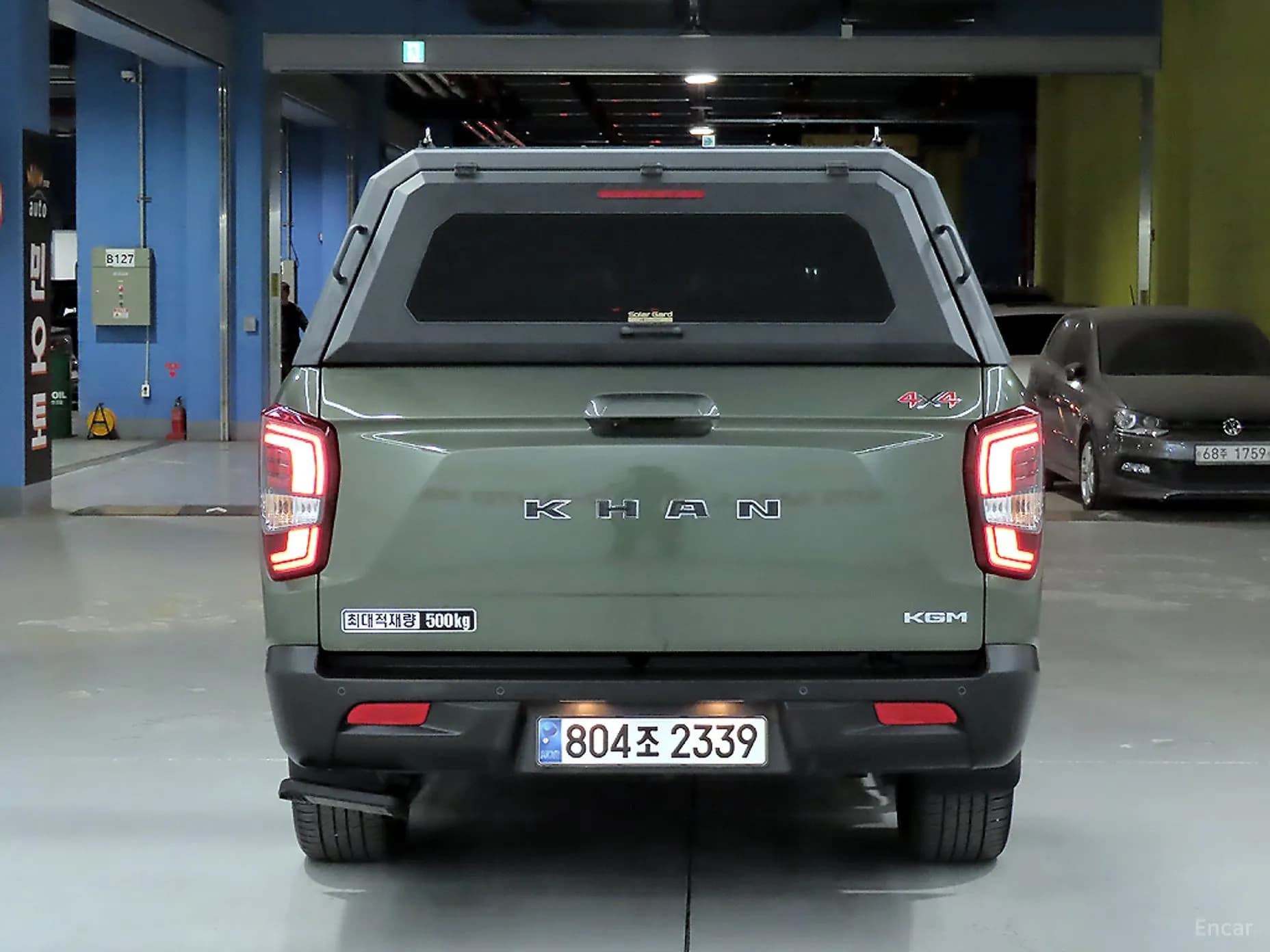 Rexton Sports Khan
