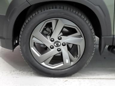 Rexton Sports Khan