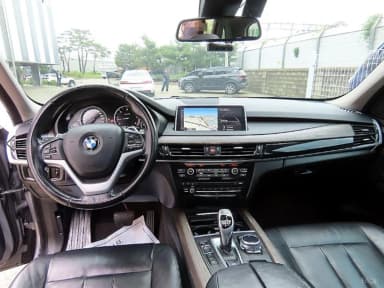 X5 (F15)