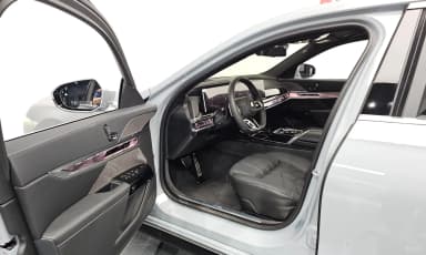 7 Series (G70)