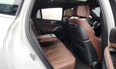 X6 (G06)