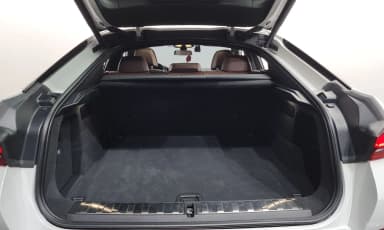 X6 (G06)