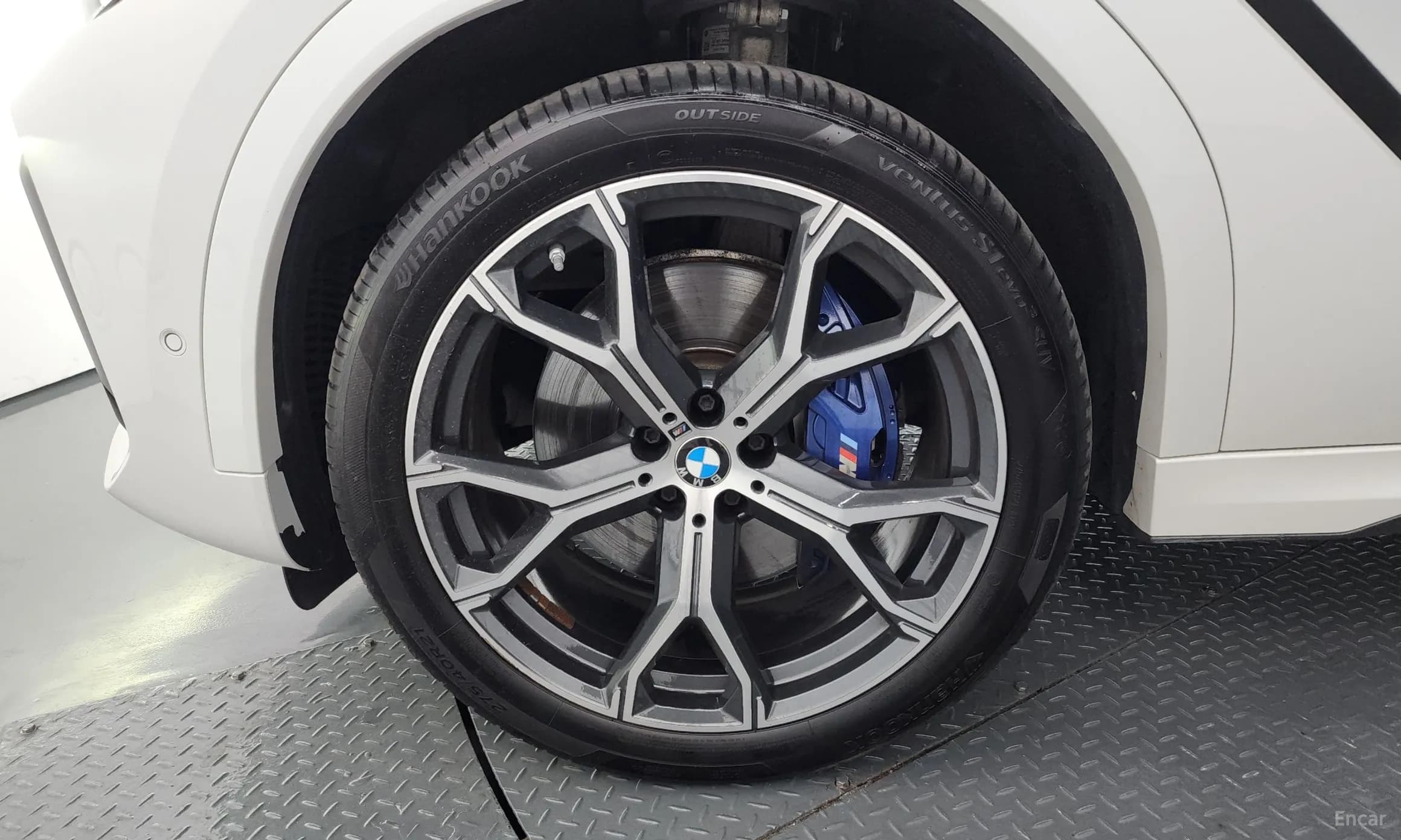 X6 (G06)