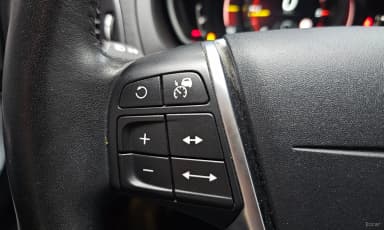 V40 Cross Country