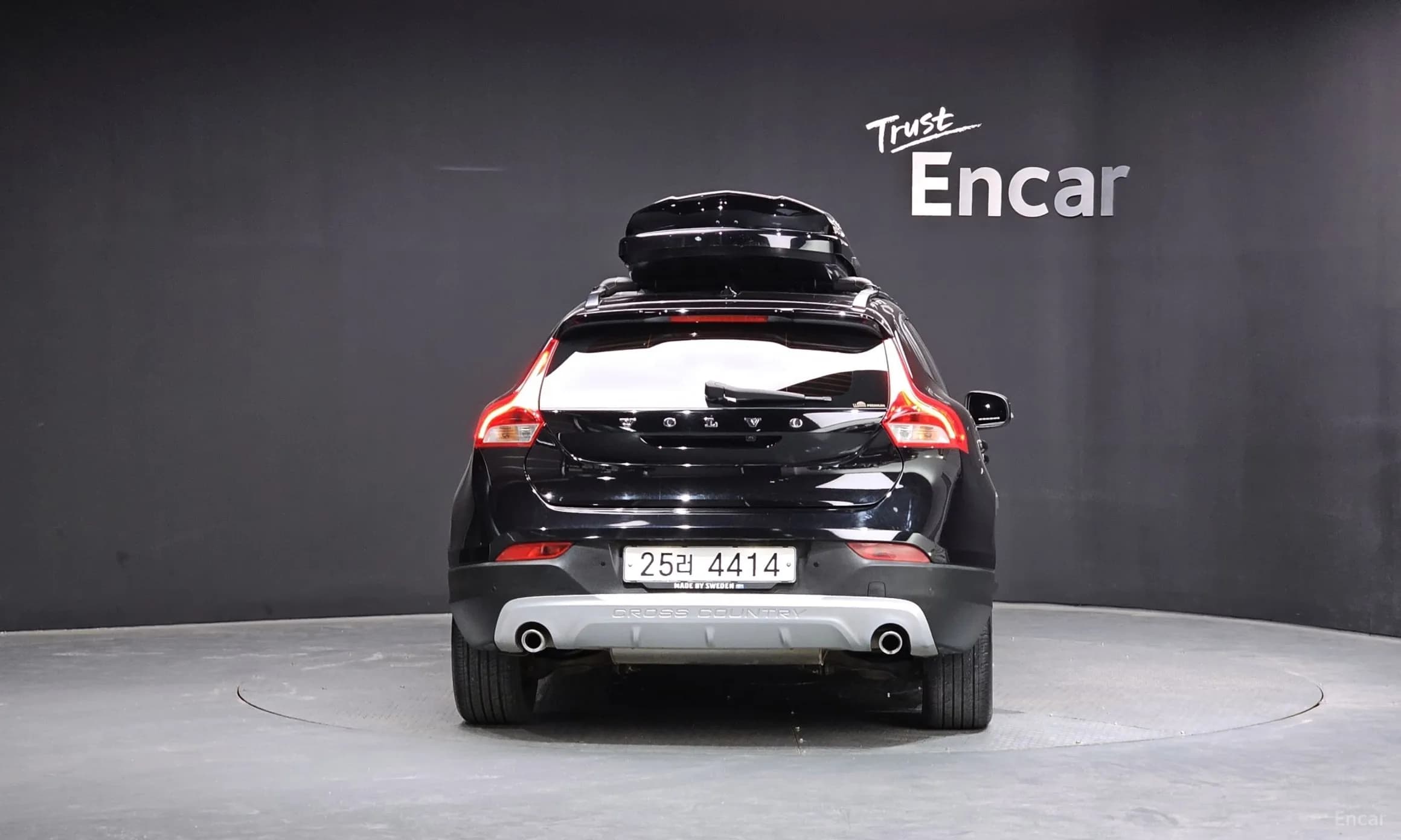 V40 Cross Country