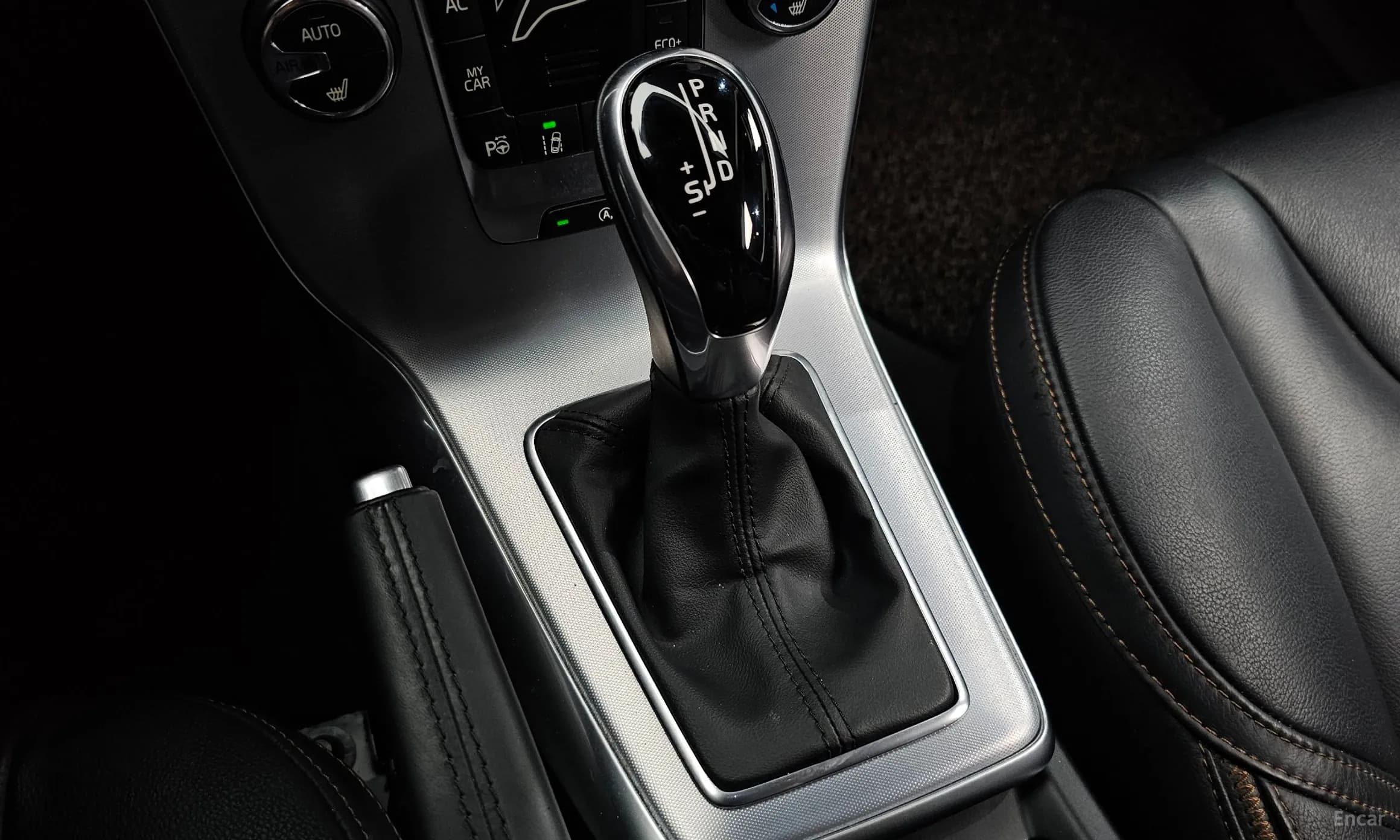 V40 Cross Country