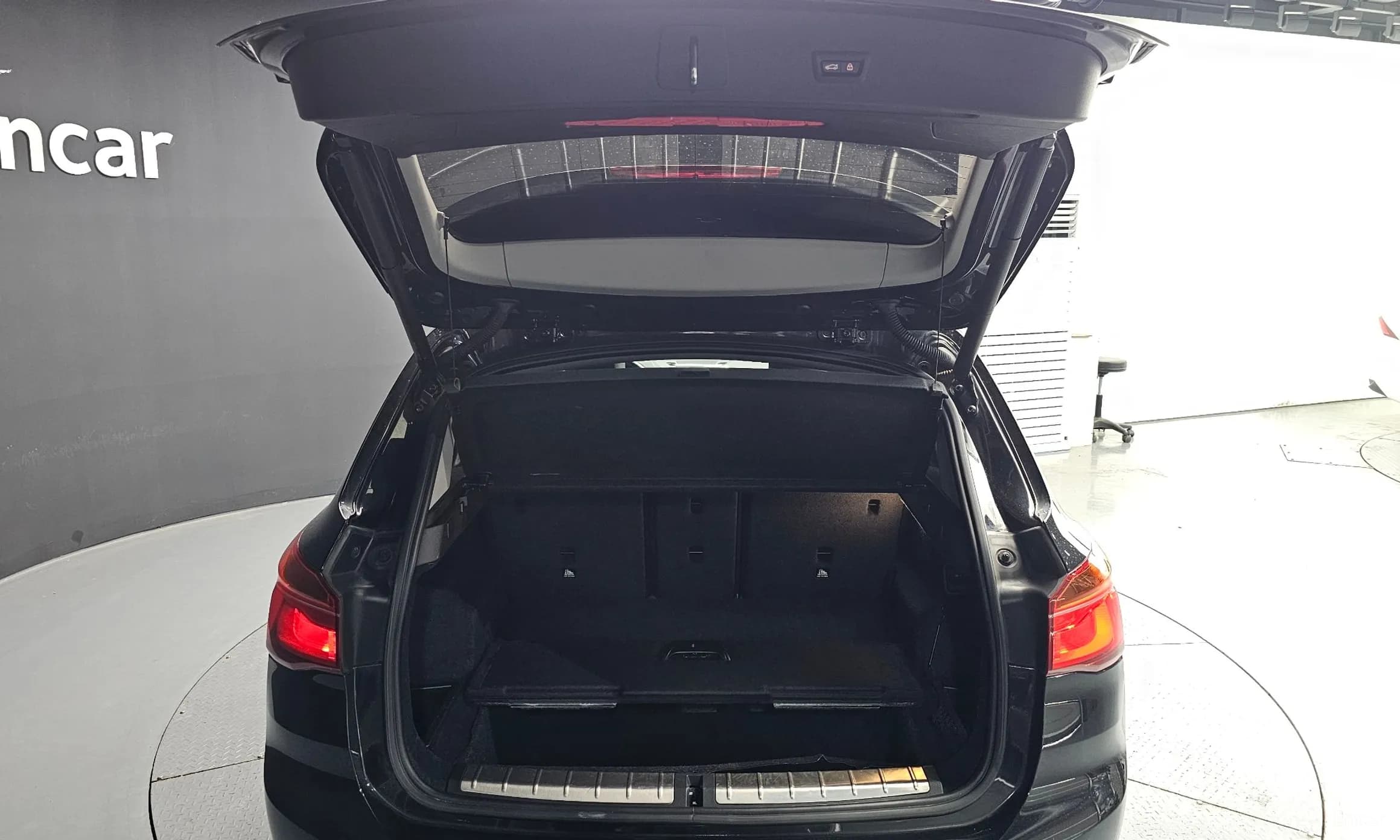 X1 (F48)