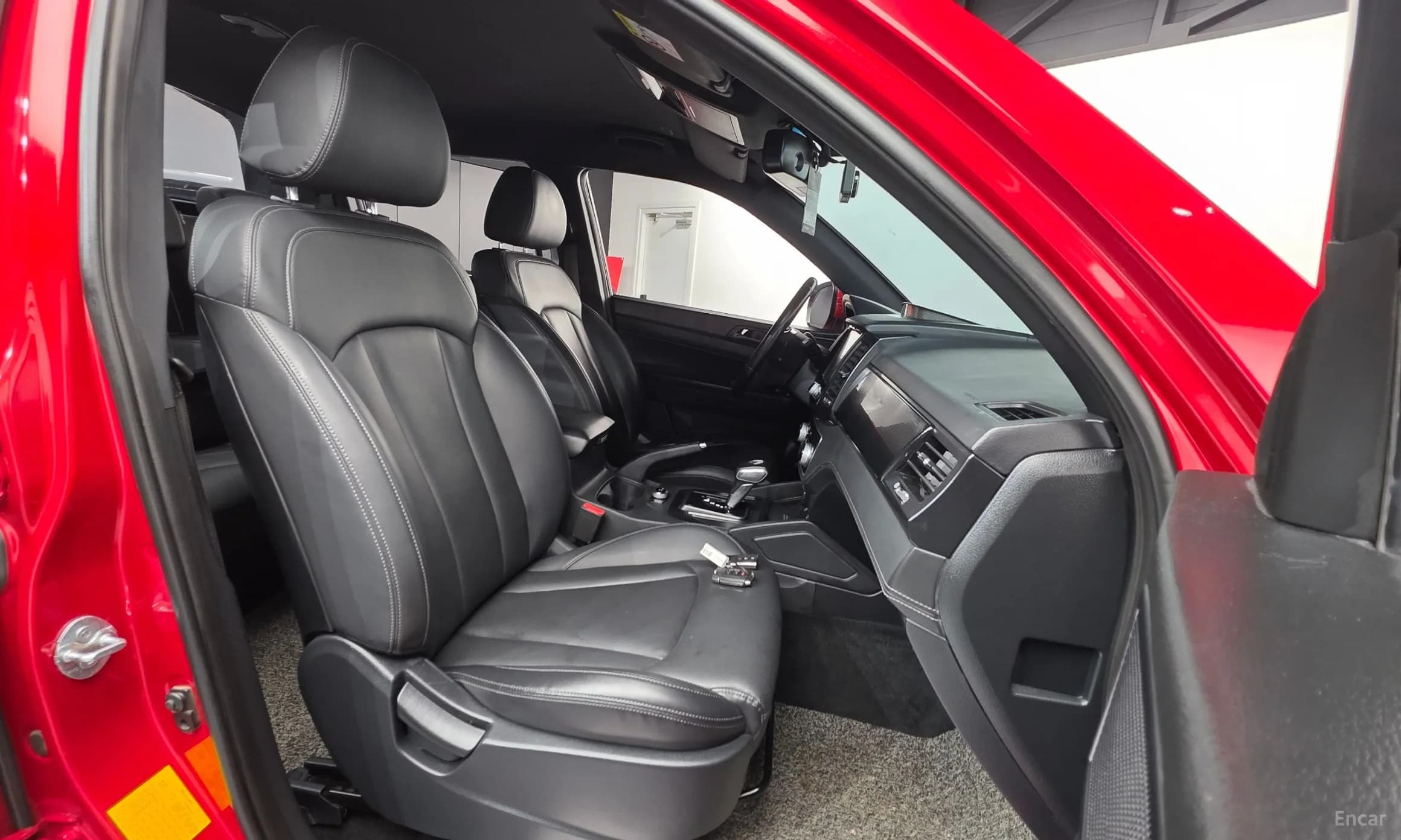 Rexton Sports Khan