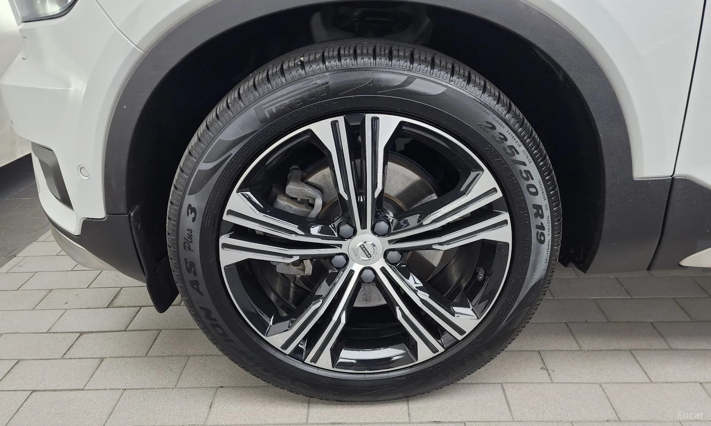 XC40