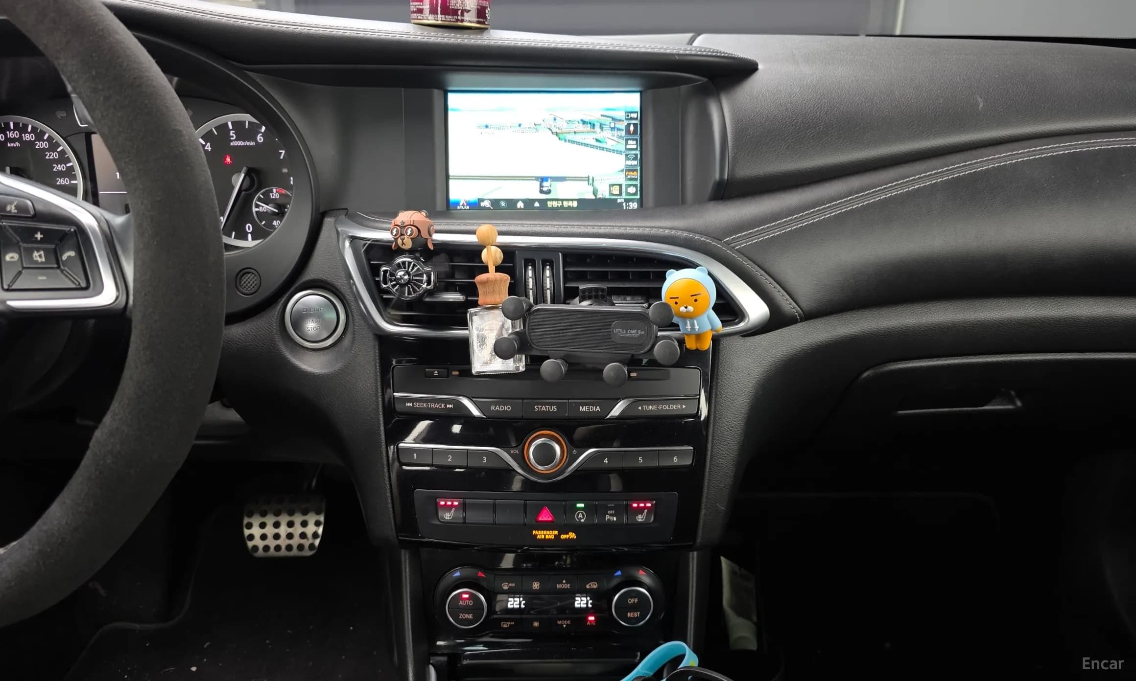 Q30