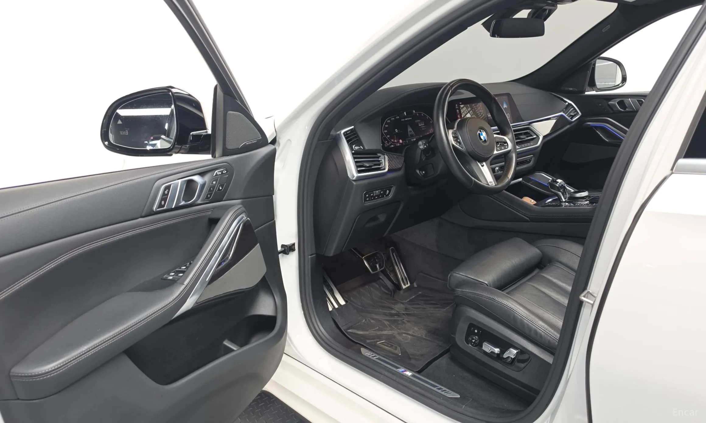 X6 (G06)