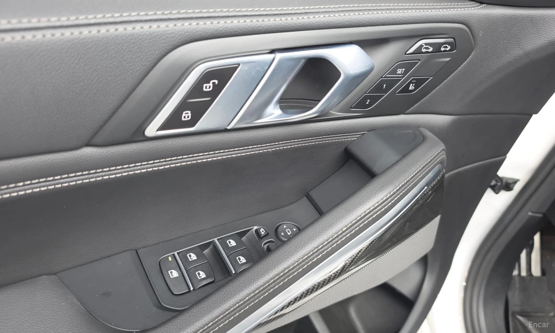 X6 (G06)