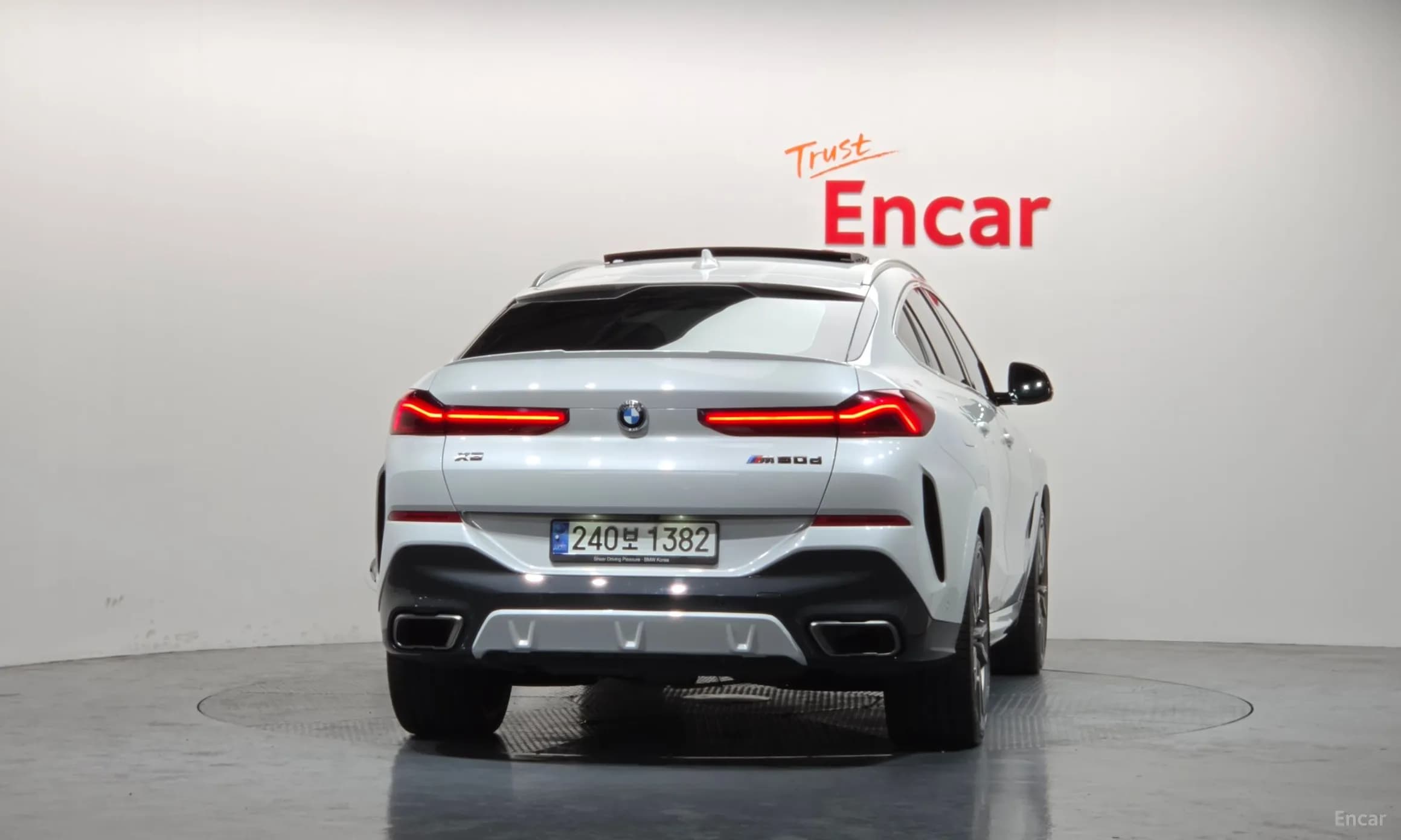 X6 (G06)
