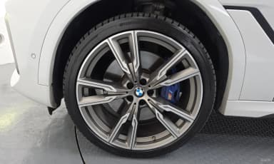 X6 (G06)