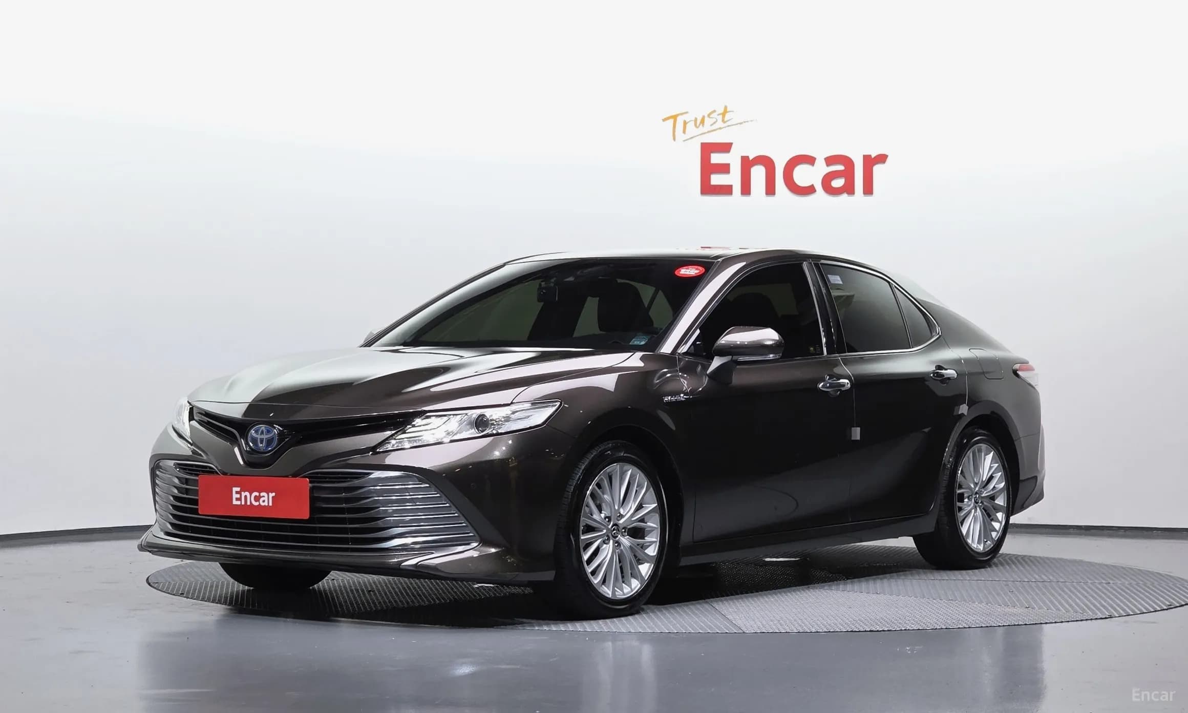 Camry (XV70)