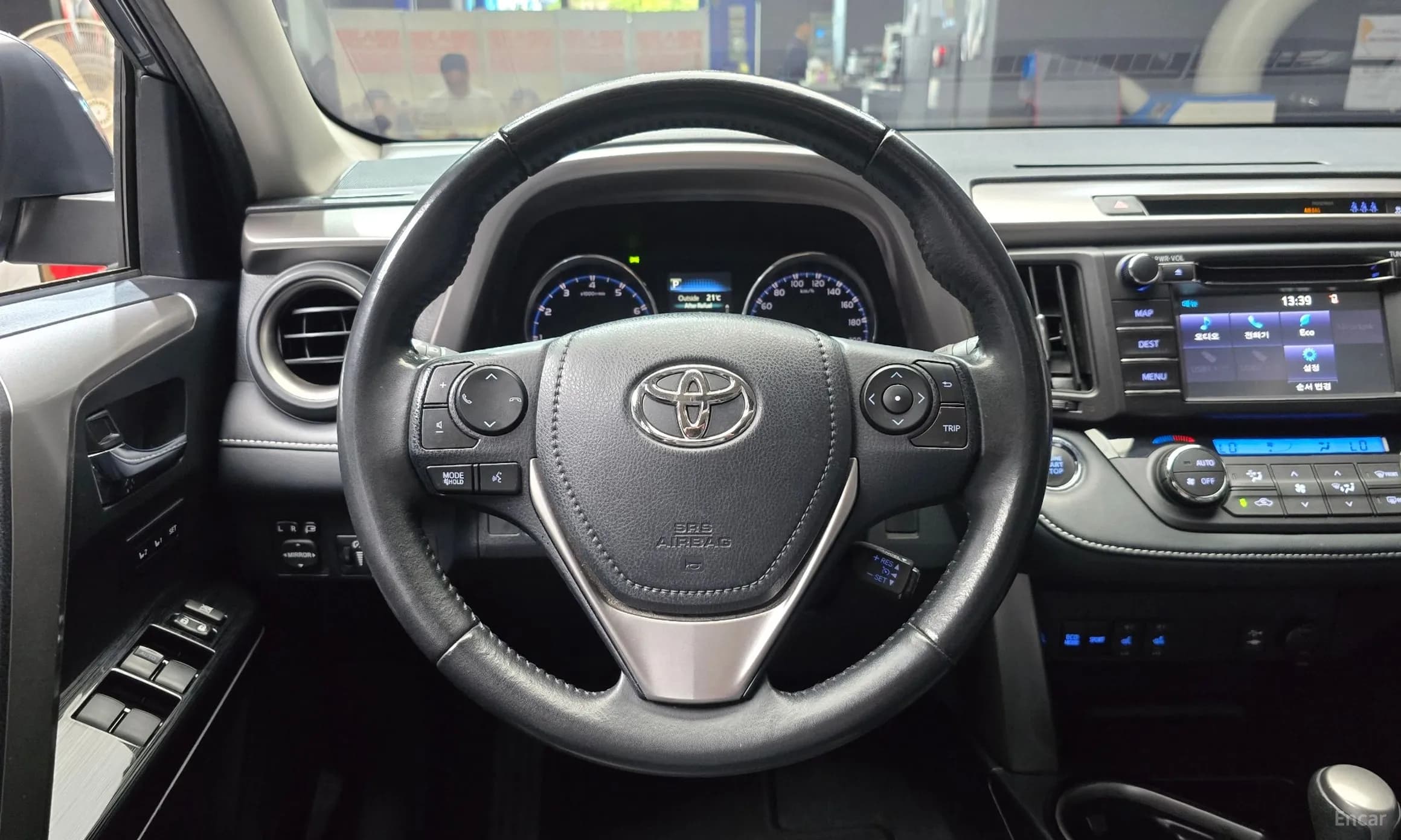 RAV4
