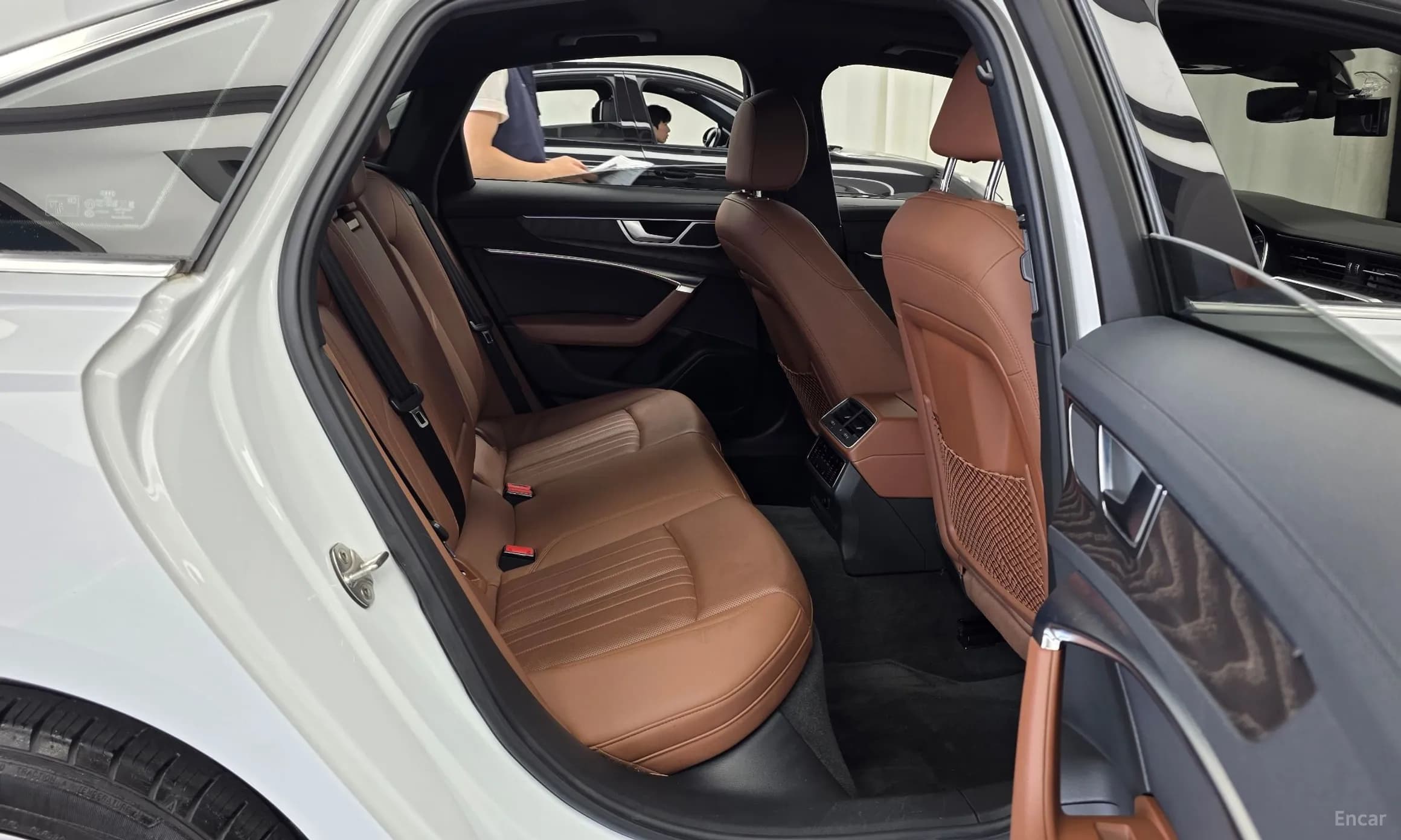 A6 (C8)