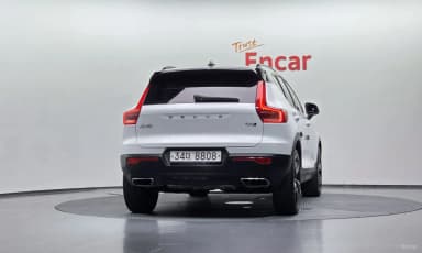 XC40