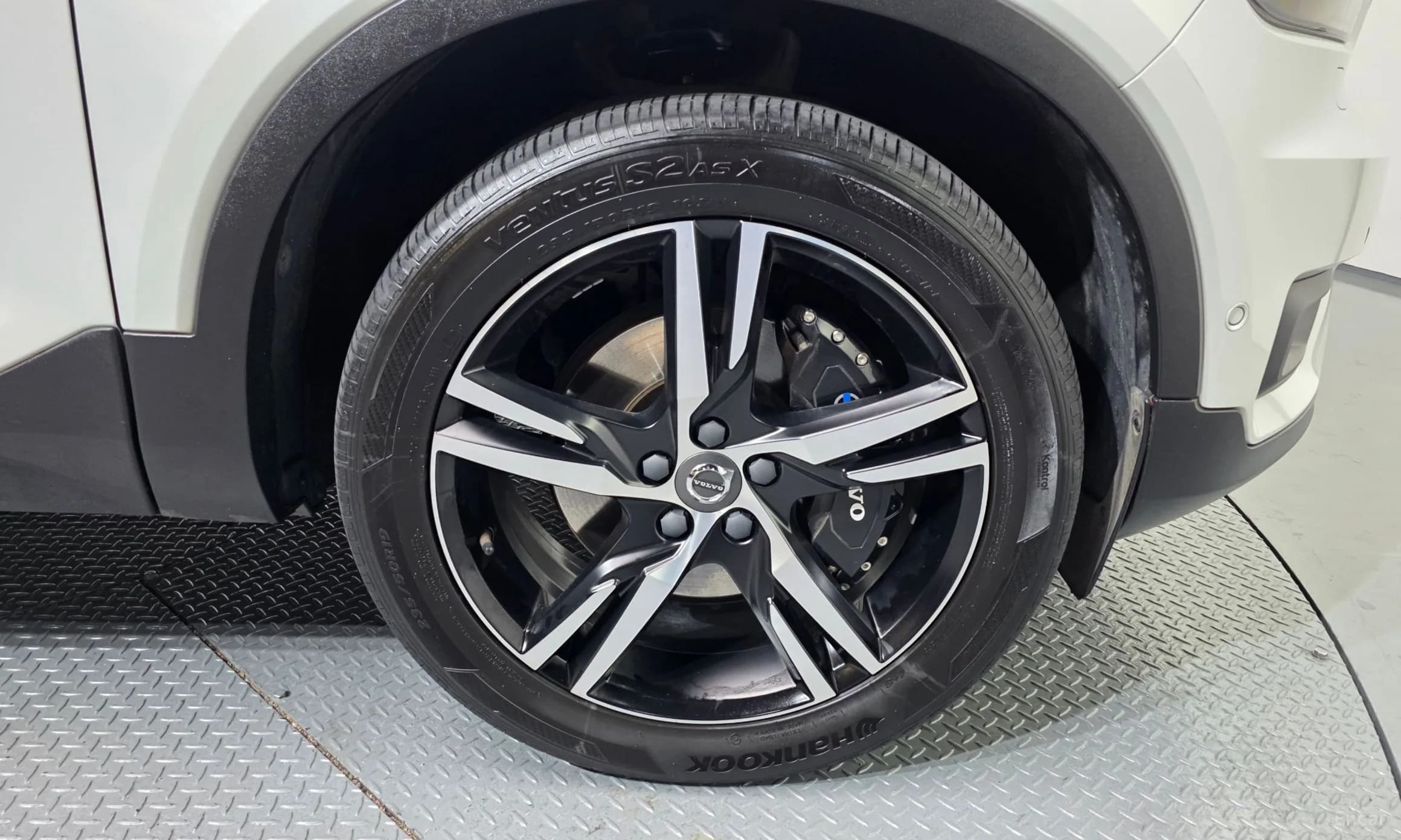 XC40