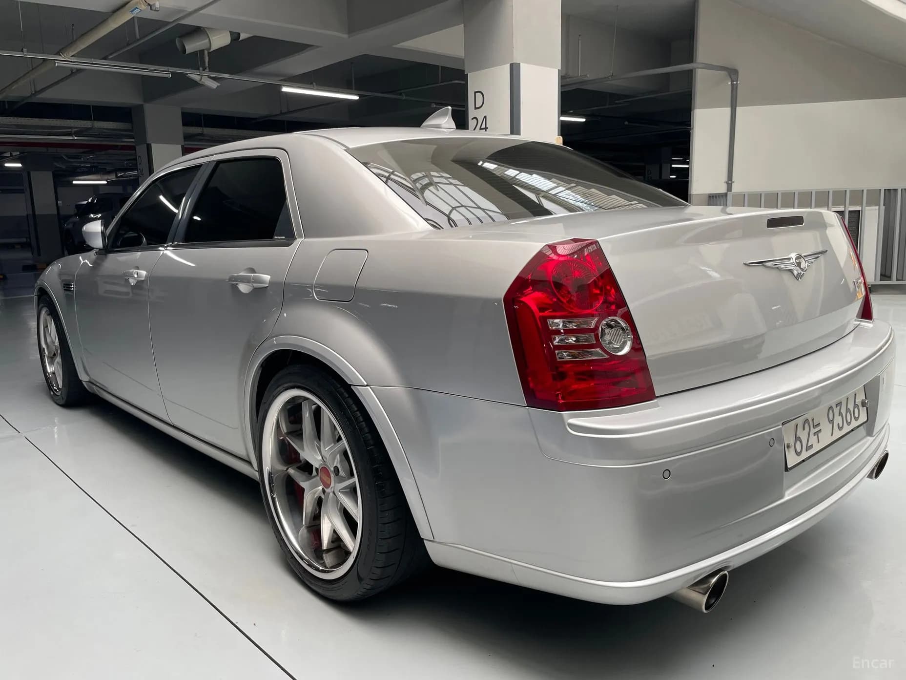 300C