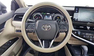 Camry (XV70)