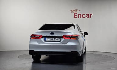 Camry (XV70)