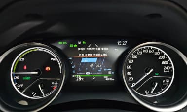 Camry (XV70)