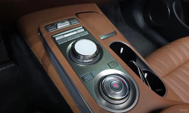 GV70