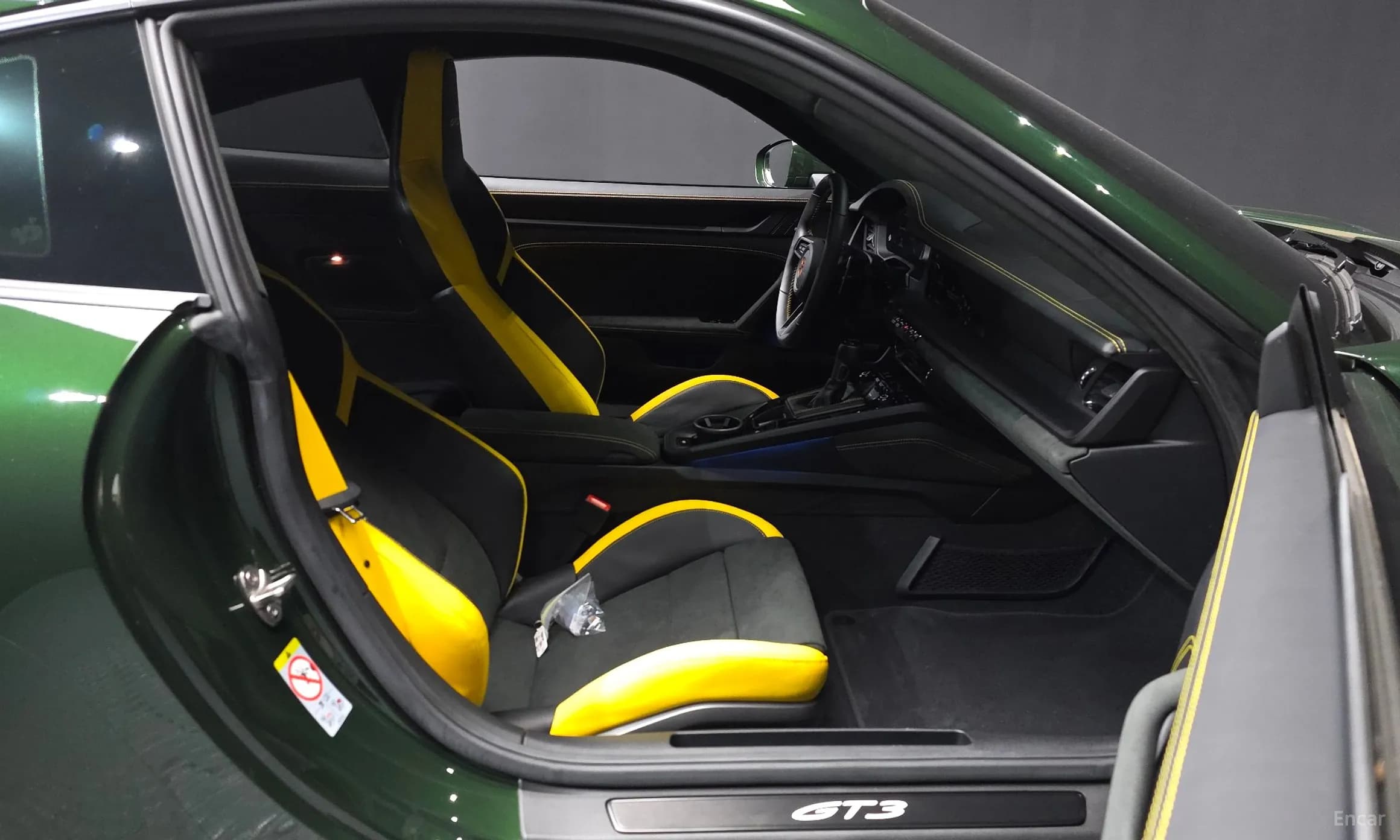 911 (992)