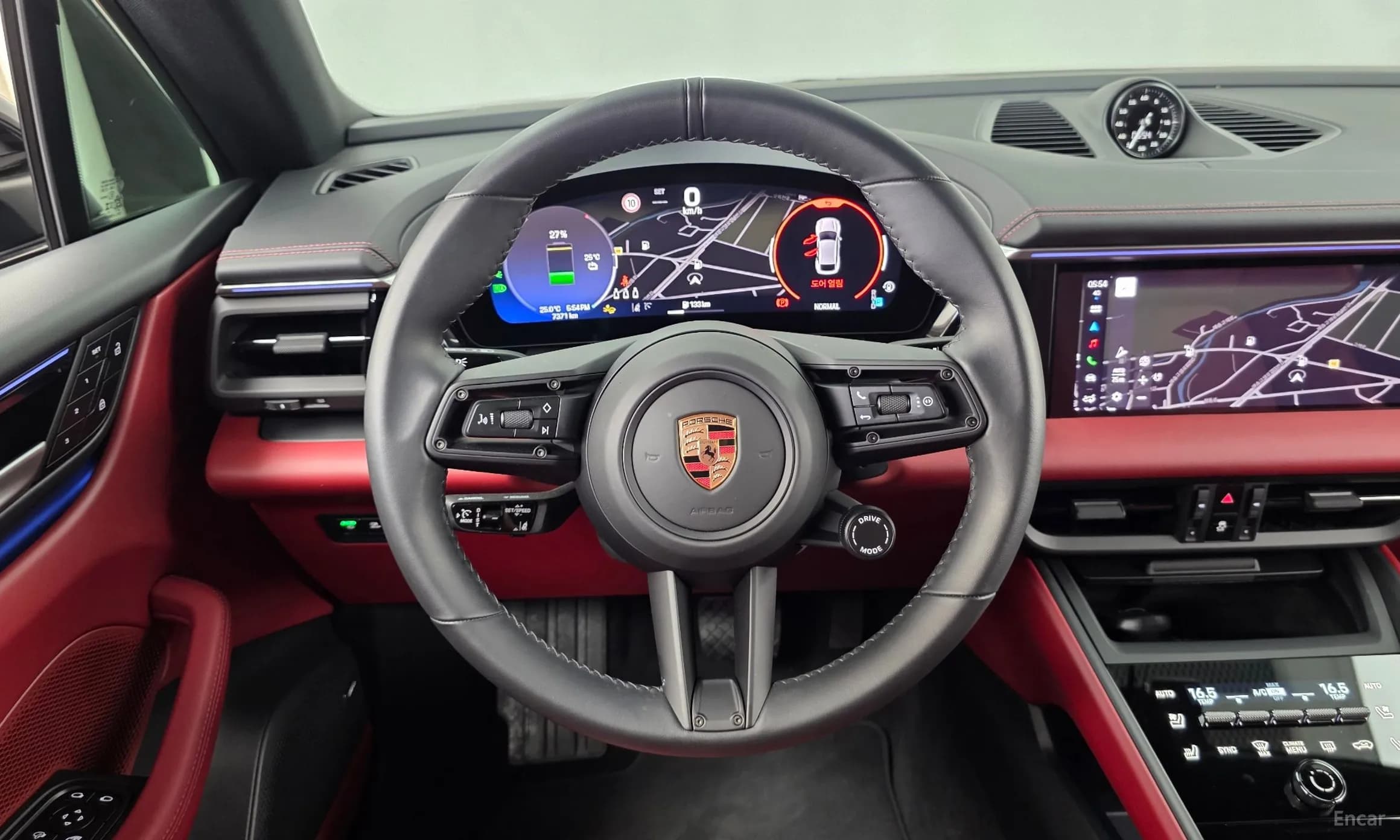 Macan EV