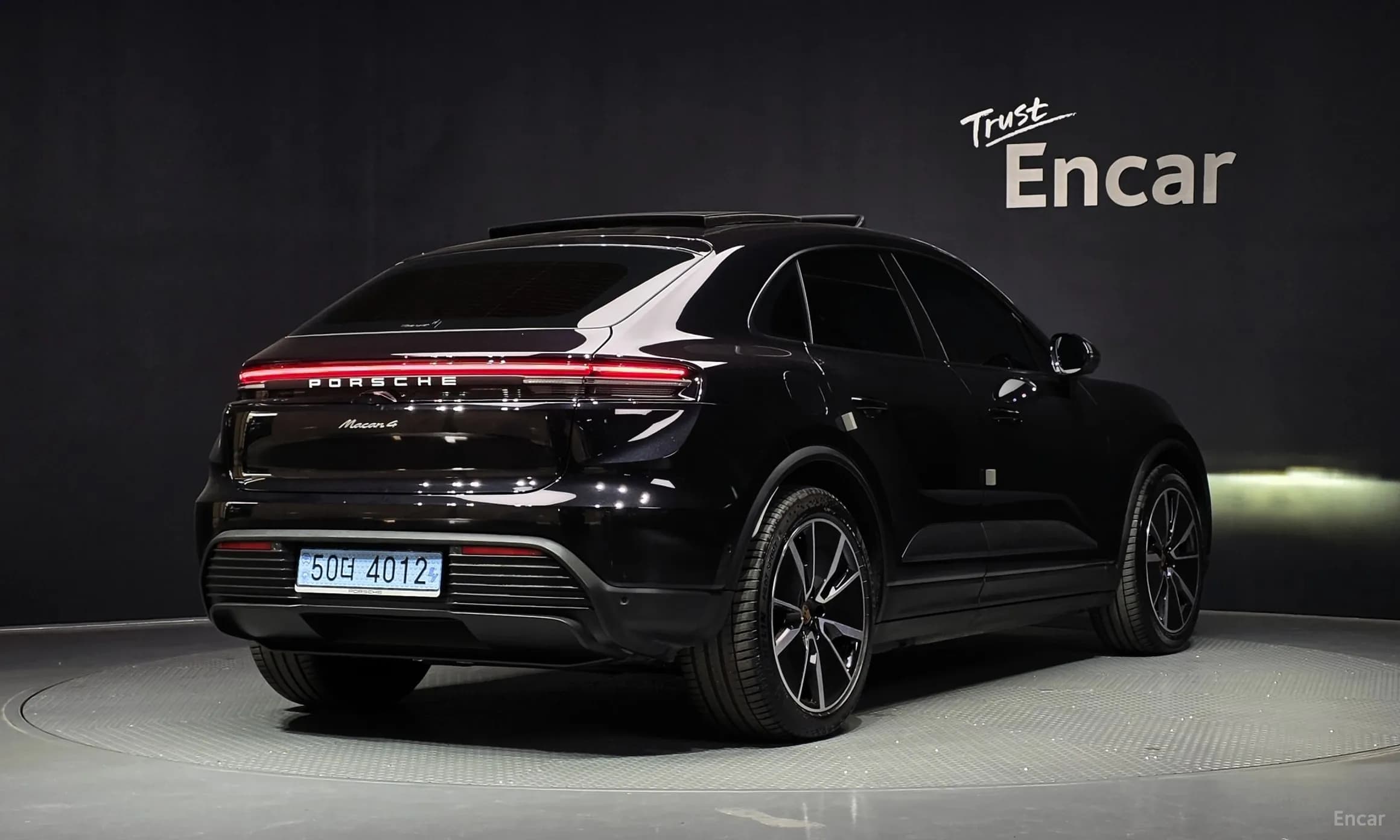 Macan EV