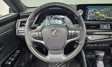 ES300h 7th Generation