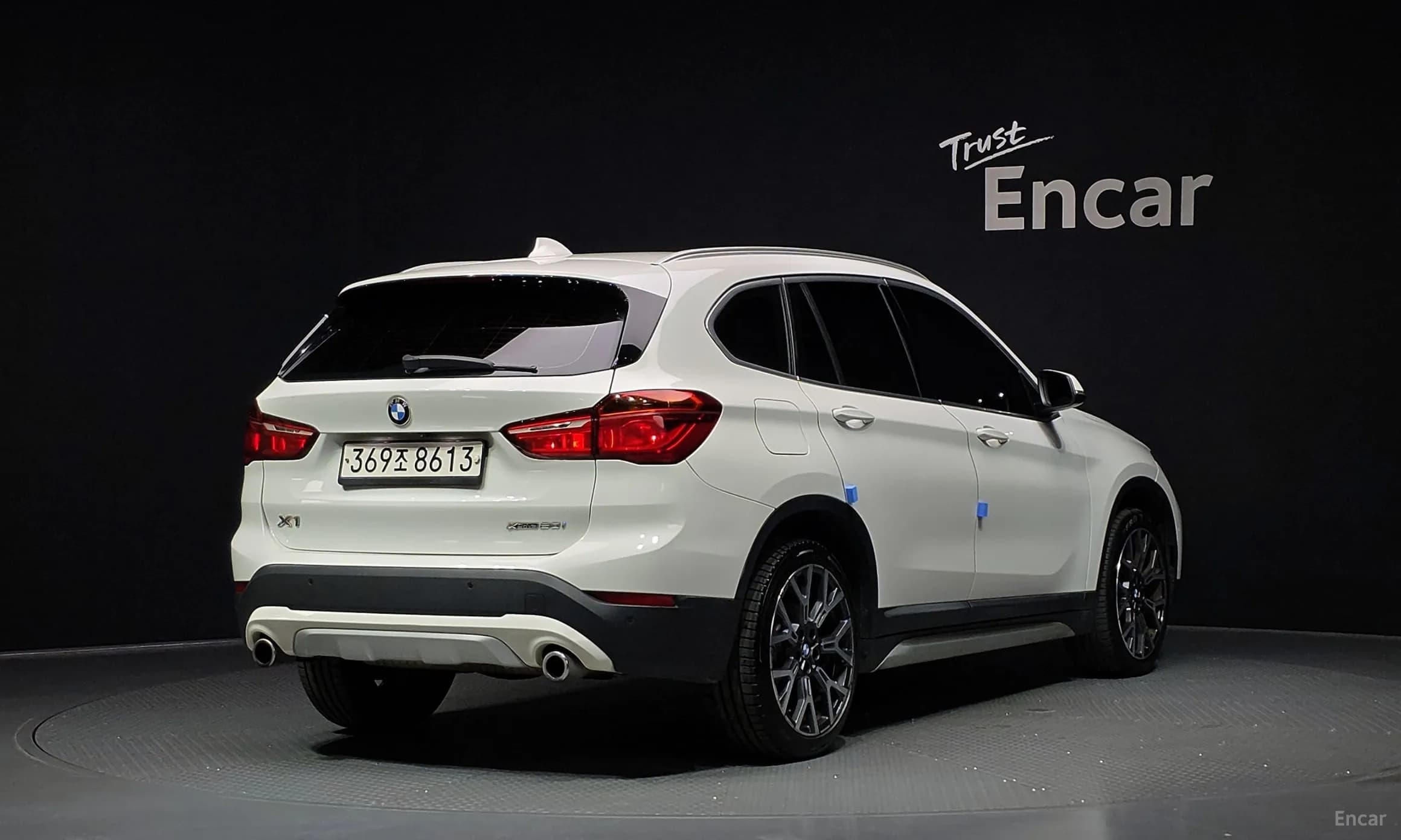 X1 (F48)