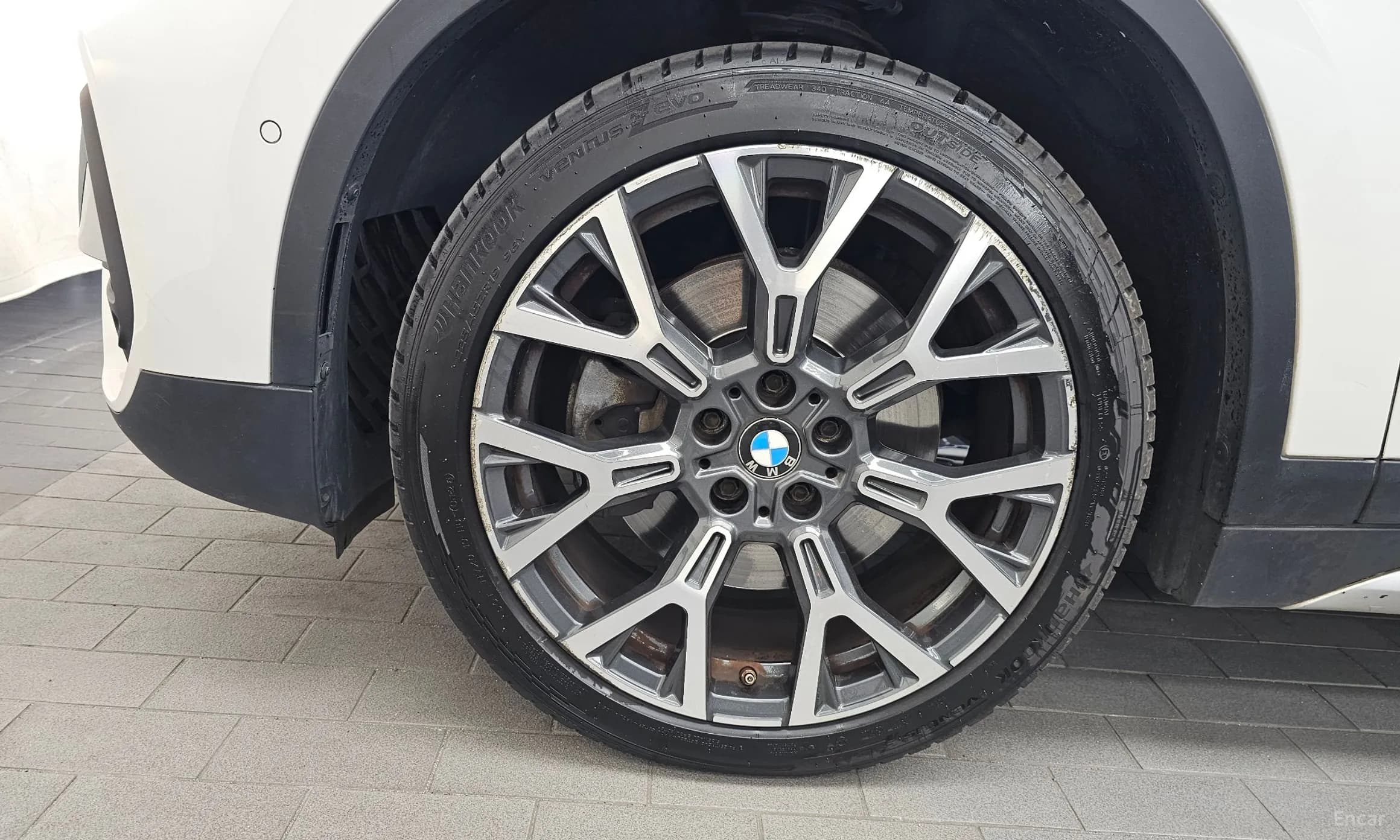 X1 (F48)