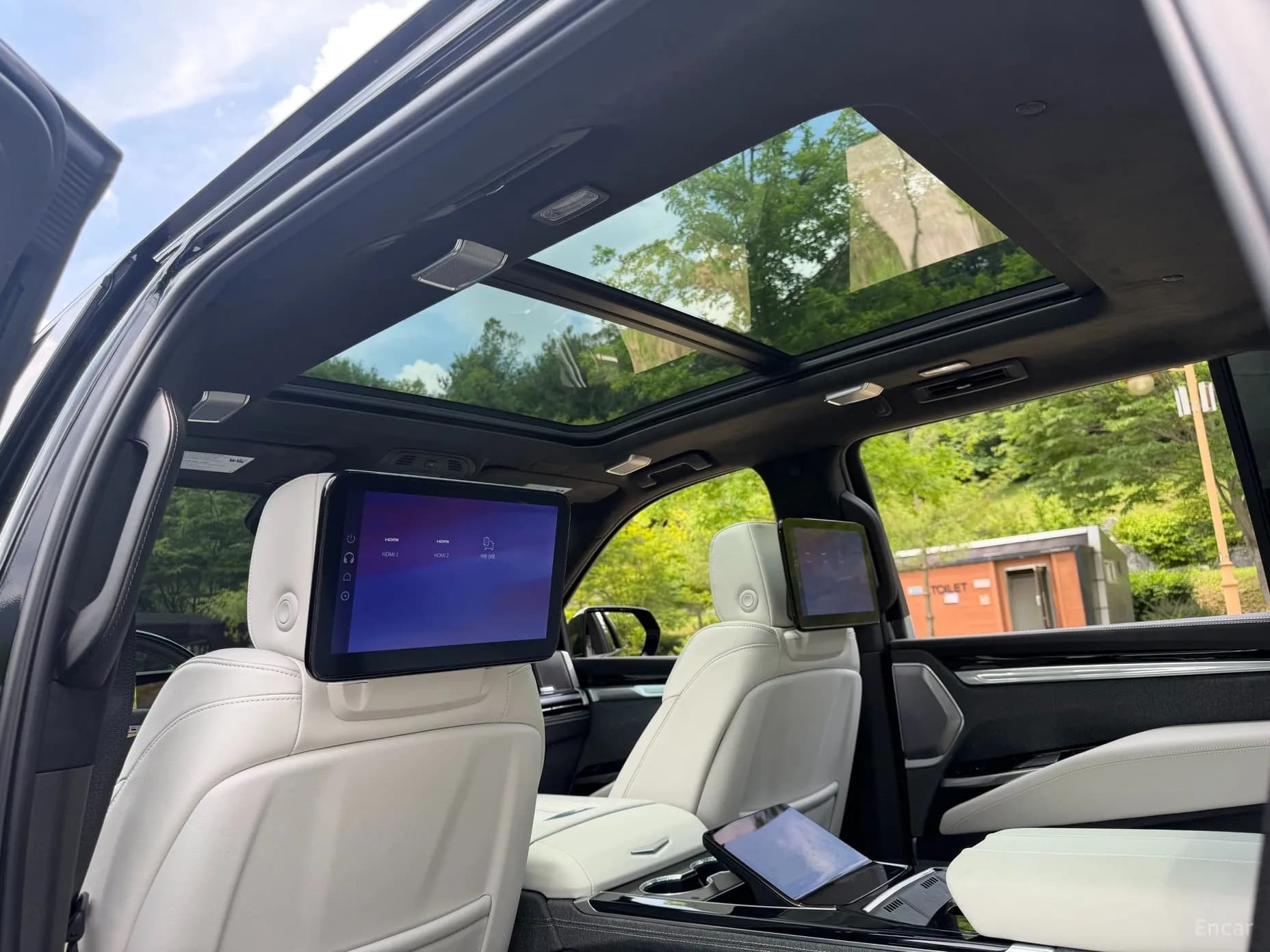 Escalade 5th Generation