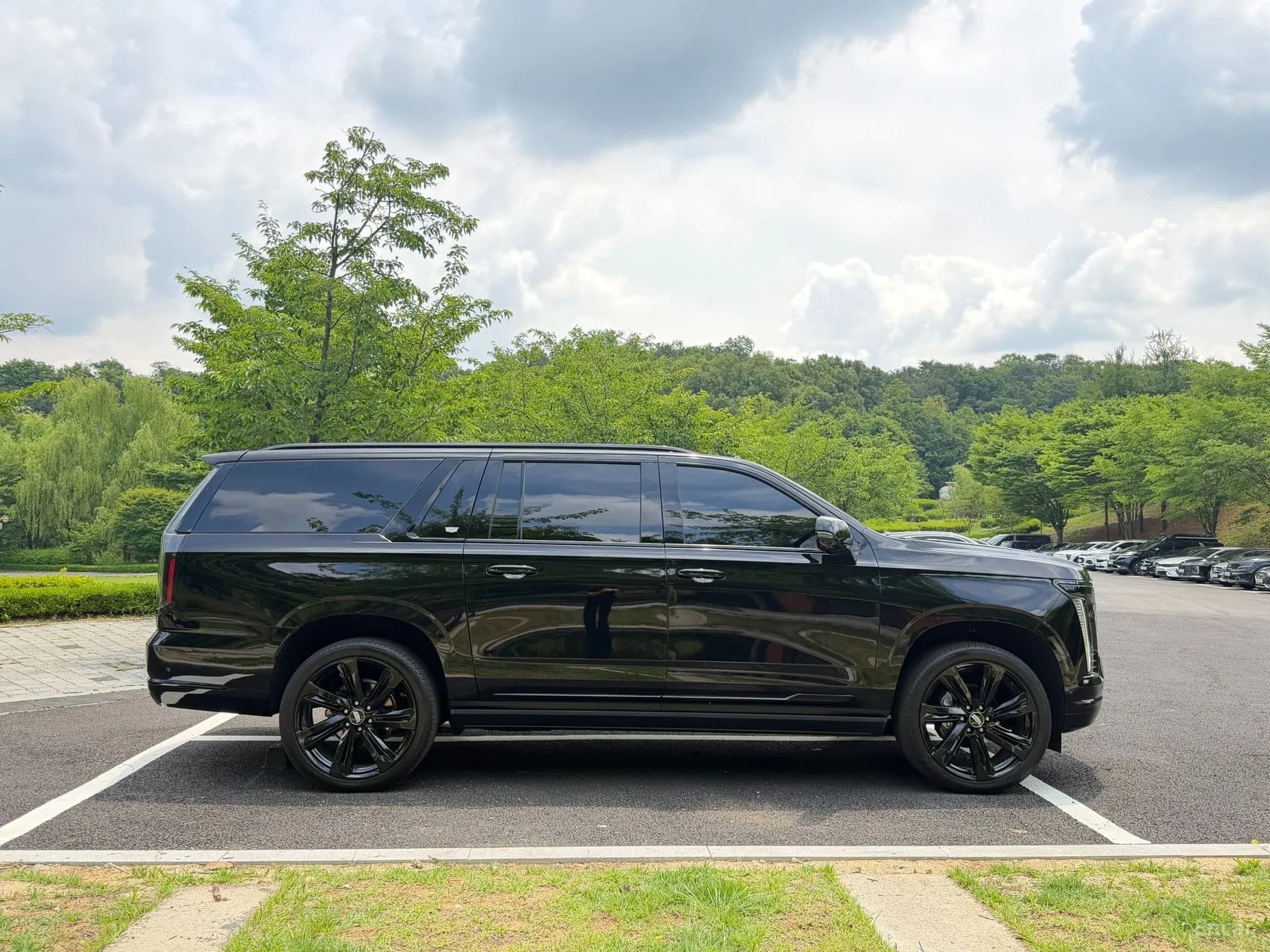 Escalade 5th Generation