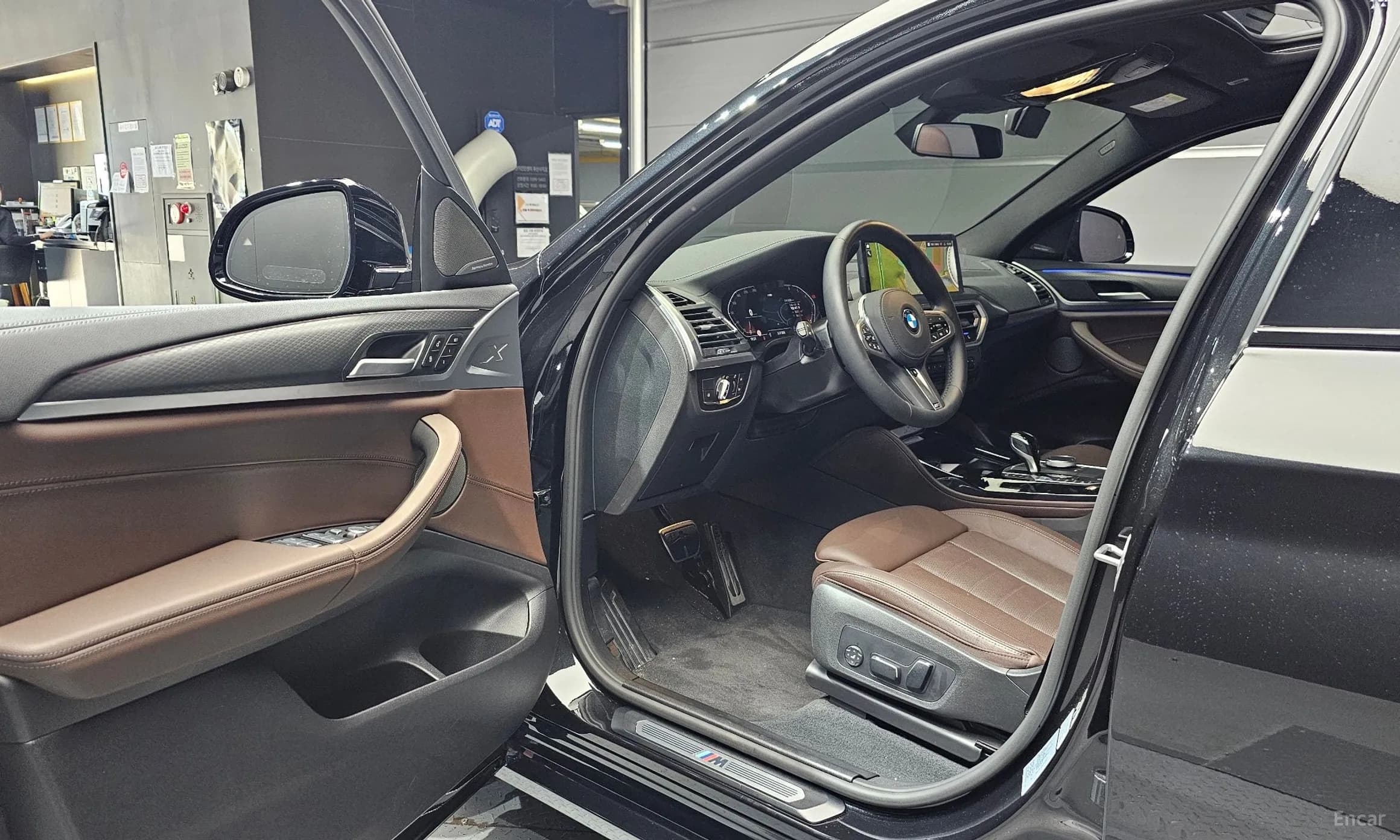 X4 (G02)