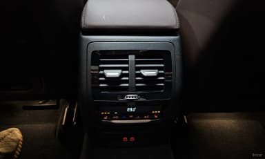 X4 (G02)